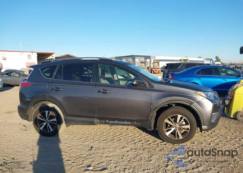 2018 Toyota Rav4 Xle z USA, uszkodzony, nr VIN JTMWFREV7JJ723454
